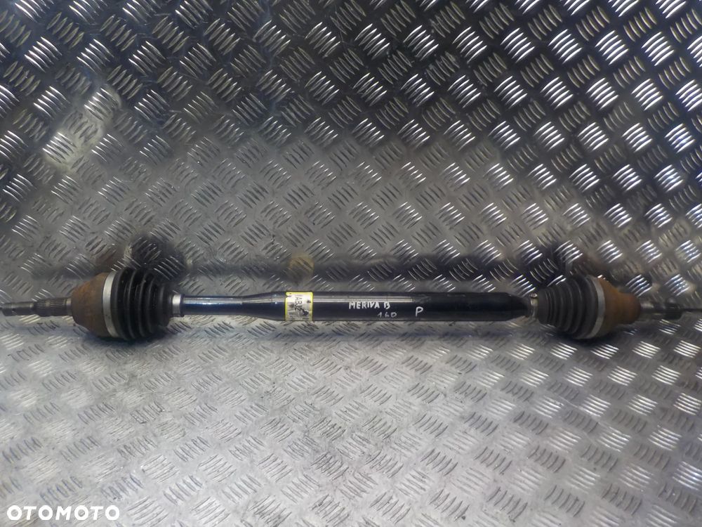 OPEL MERIVA B 1.6D PÓŁOŚ PRAWA PRZEDNIA PRAWY PRZÓD