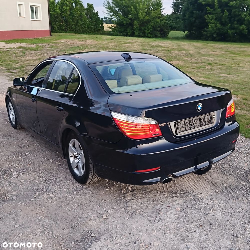 BMW Seria 5 520d Special Edition - 14