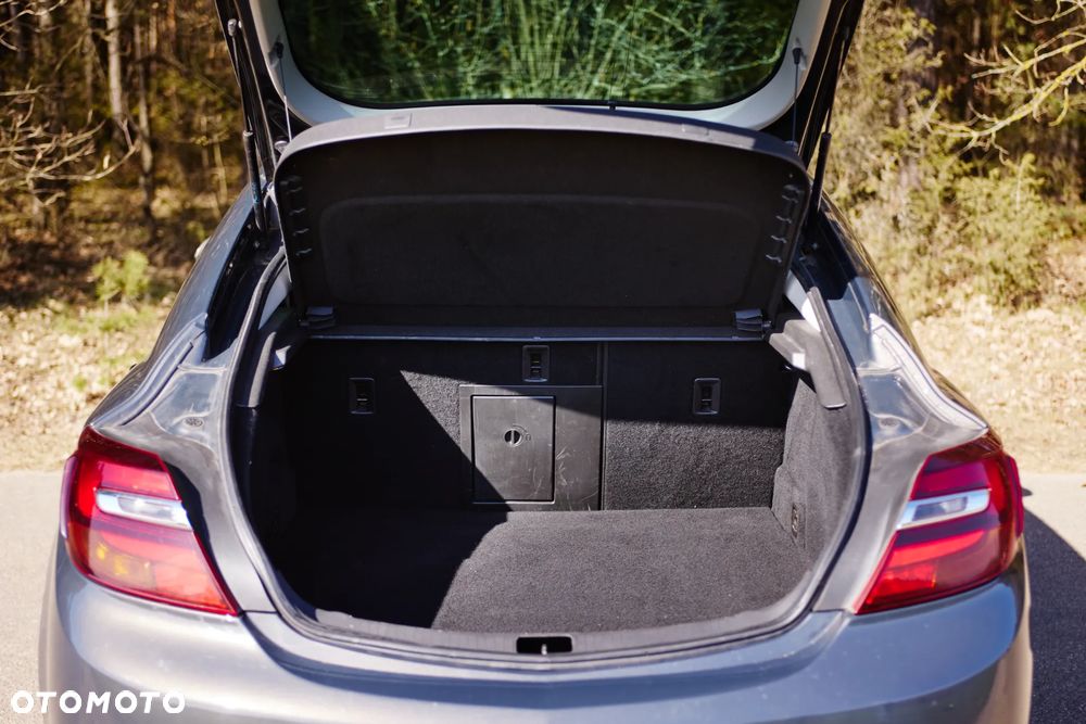 Opel Insignia 2.0 CDTI automatik Business Edition - 31