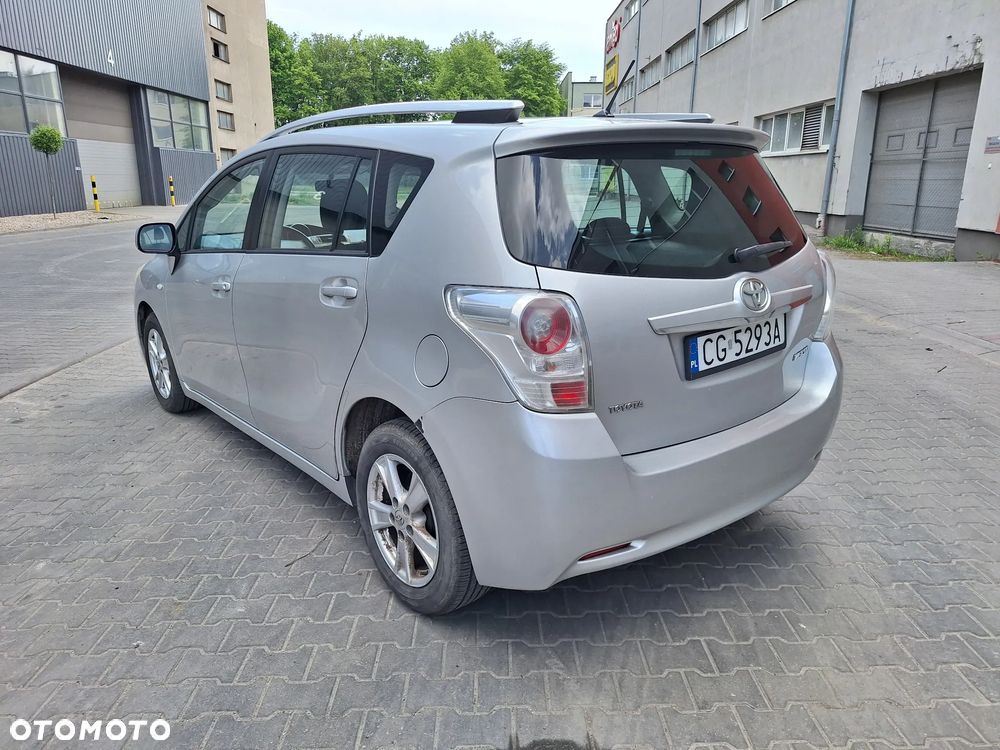 Toyota Verso 2.0 D-4D Sol 7os - 5
