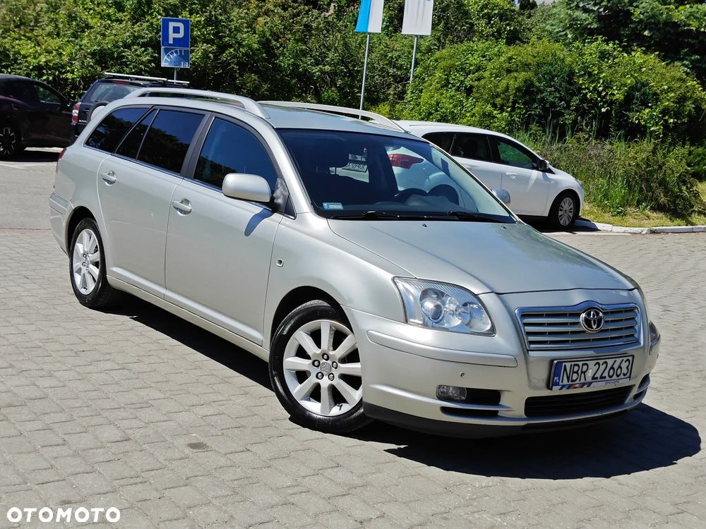 Toyota Avensis 2.0 VVT-i Travel - 1