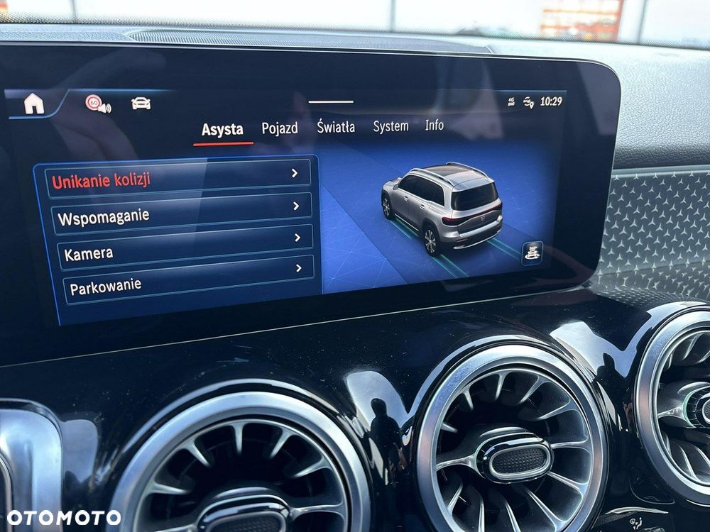 Mercedes-Benz EQB - 23