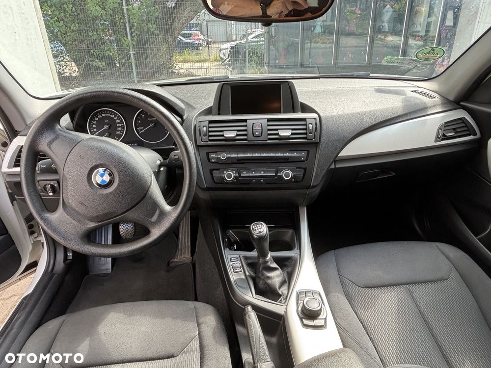BMW Seria 1 118i Sport Line - 10
