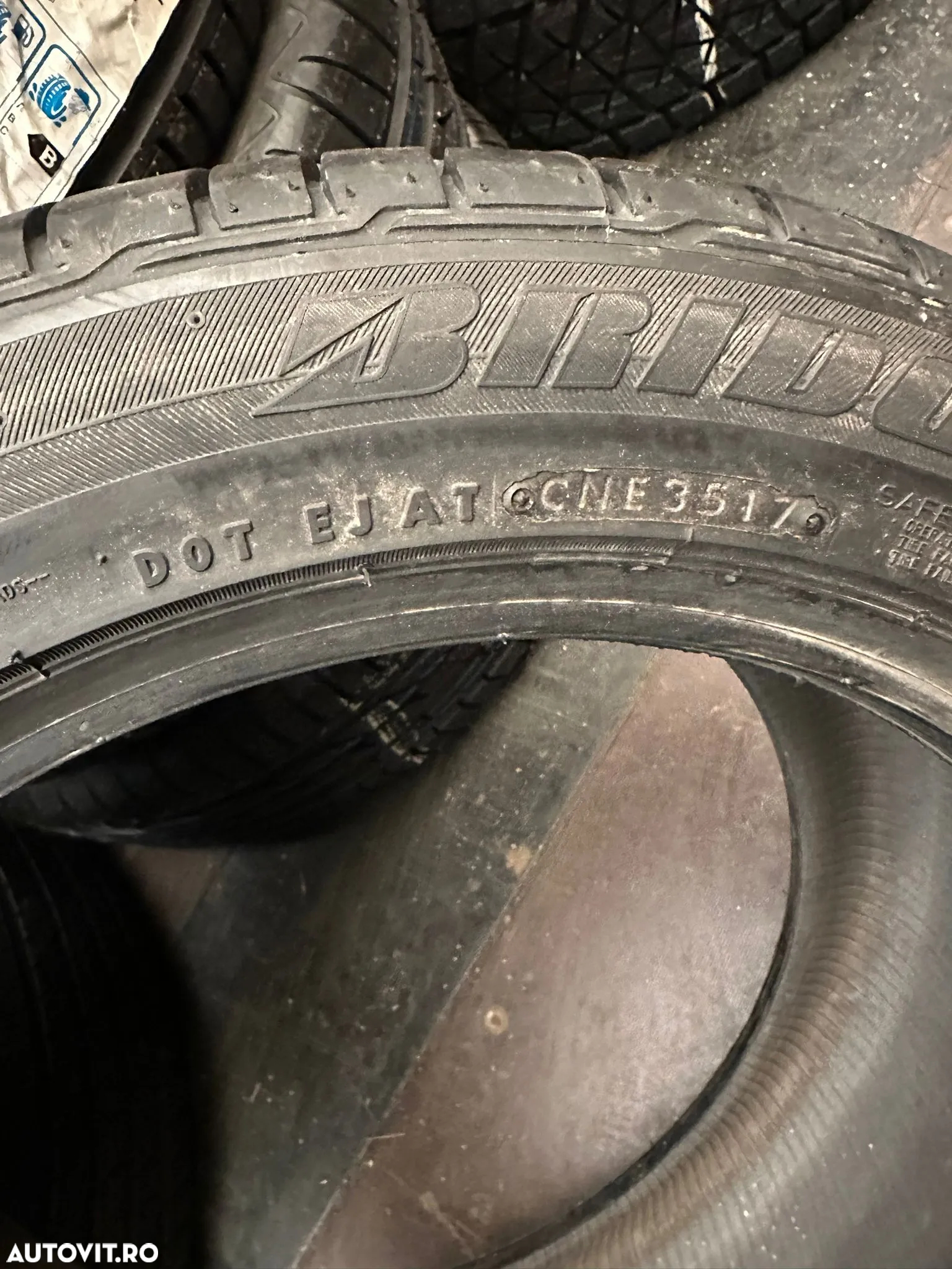 Anvelope de vara Bridgestone 245/45 R17 95y RE050 RFT - 4