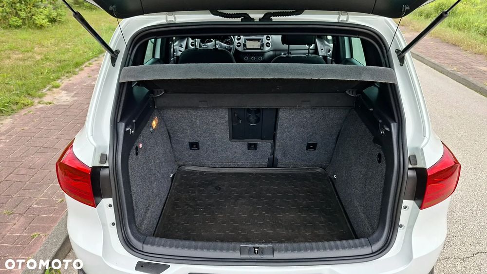 Volkswagen Tiguan 2.0 TDI SCR 4MOTION BlueMotion Technology DSG Lounge Sport & Style - 27