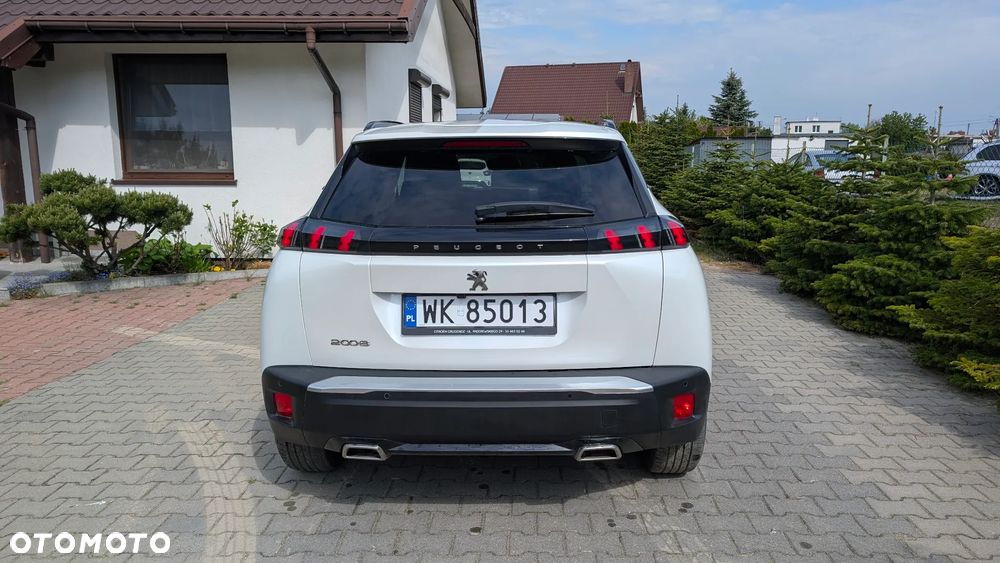 Peugeot 2008 PureTech 130 Allure S&S EAT8 - 4