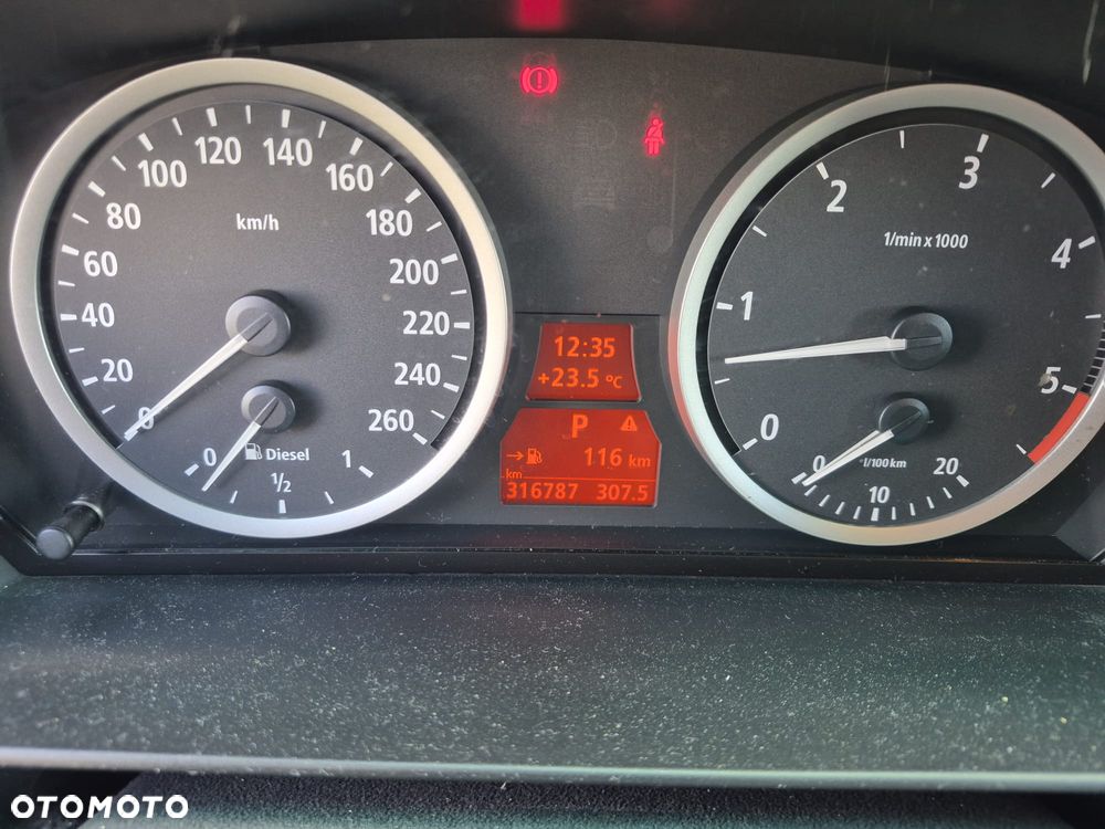 BMW Seria 5 - 12