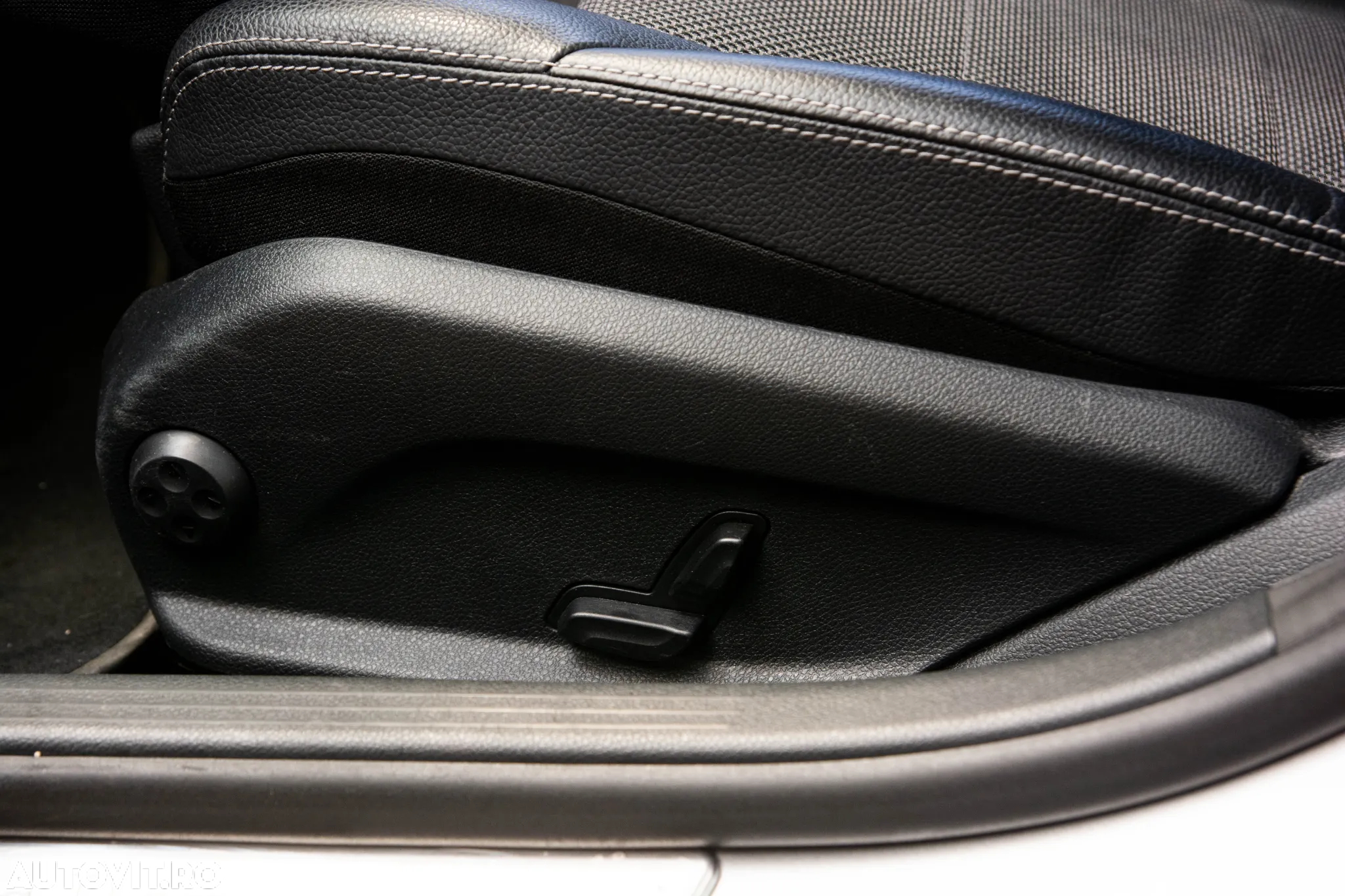 Mercedes-Benz C 220 (BlueTEC) d 7G-TRONIC Avantgarde - 29
