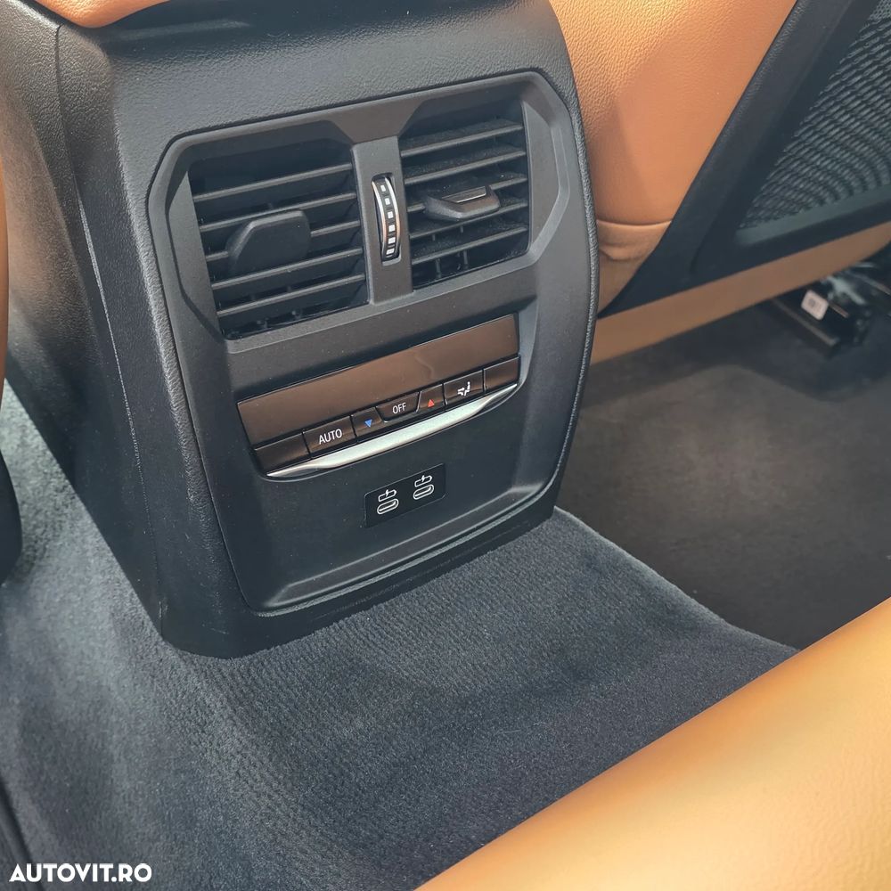 BMW Seria 3 318i Aut. M Sport - 15