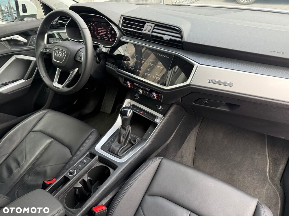 Audi Q3 Sportback - 22