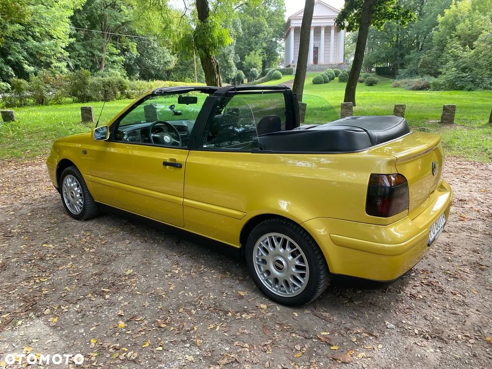 Volkswagen Golf - 12