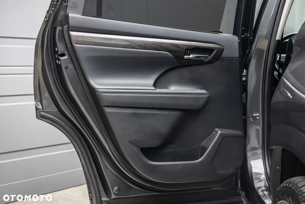 Toyota Highlander 2.5 Hybrid Executive - 32