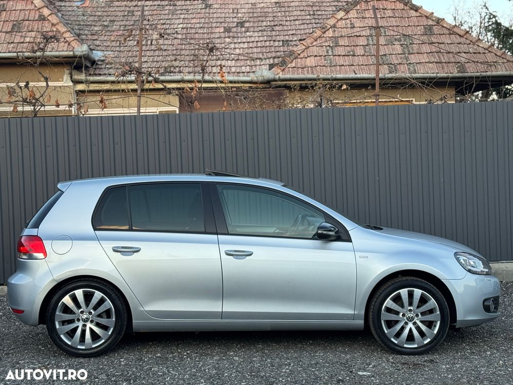 Volkswagen Golf 2.0 TDI DPF DSG MATCH - 6