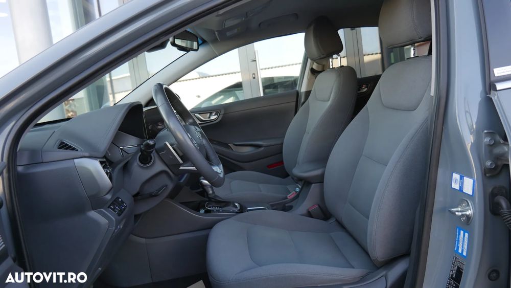 Hyundai IONIQ - 14