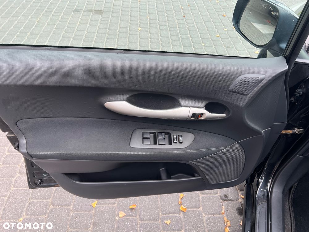 Toyota Auris - 17