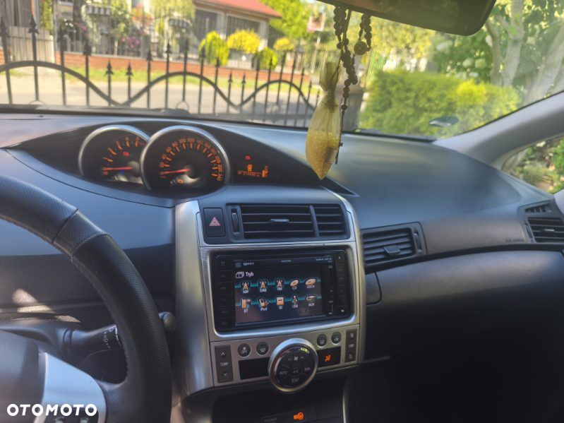 Toyota Verso 2.0 D-4D Sol plus - 9