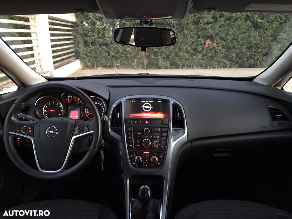 Opel Astra 1.4 Turbo Cosmo - 6