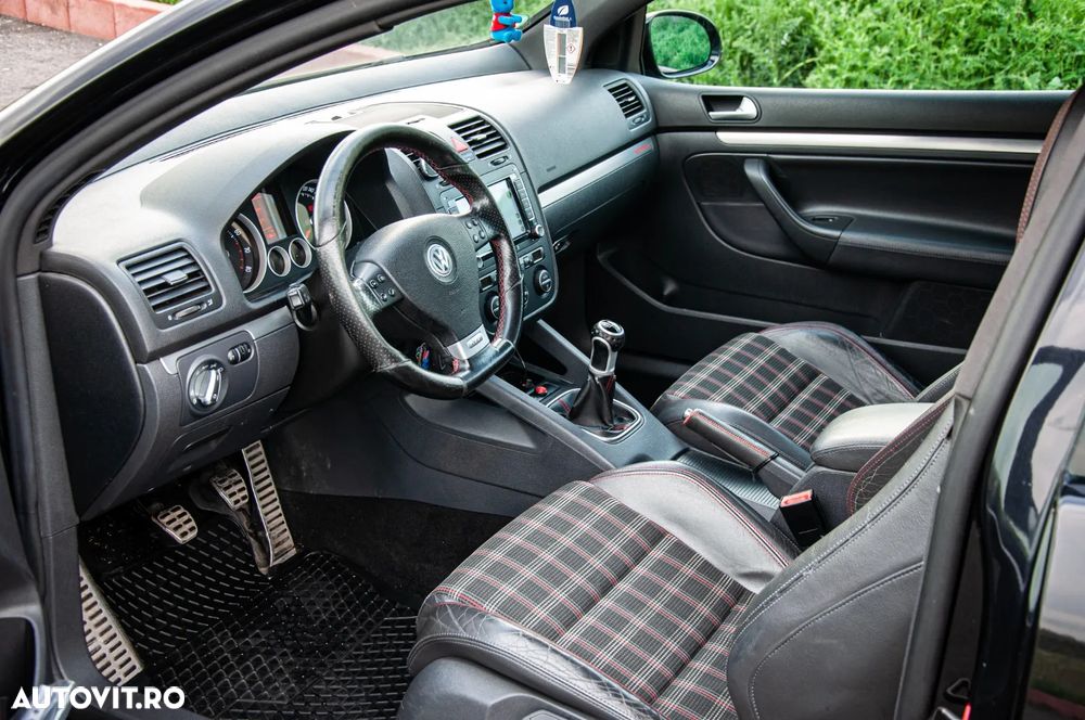 Volkswagen Golf - 7