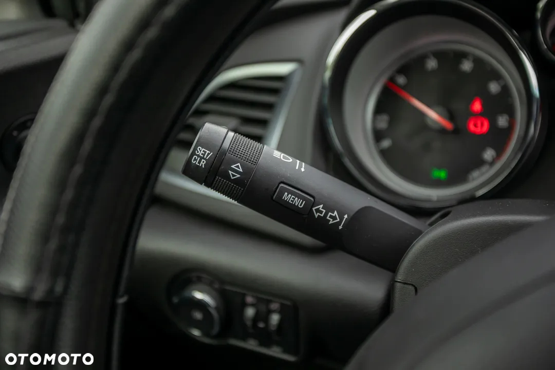 Opel Astra - 16