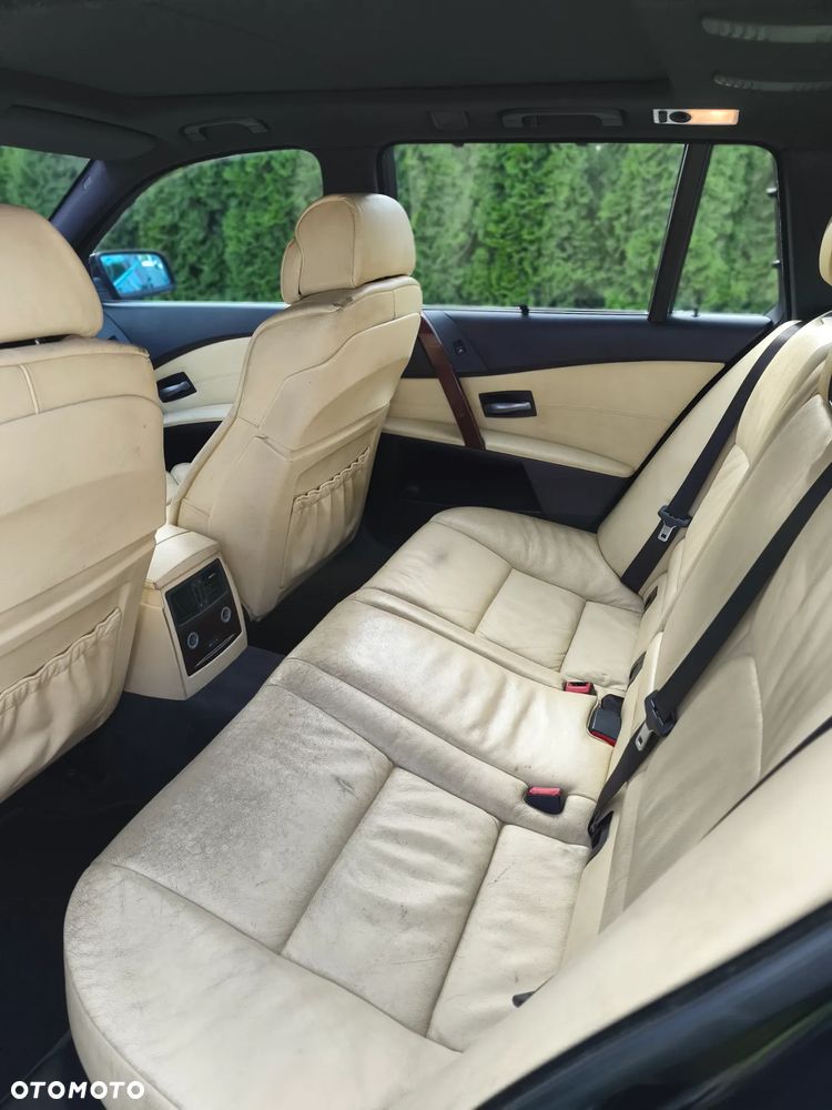 BMW Seria 5 525d Touring - 7