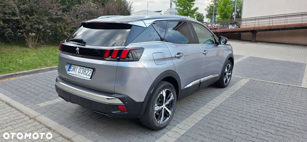 Peugeot 3008 1.2 PureTech Allure S&S - 5