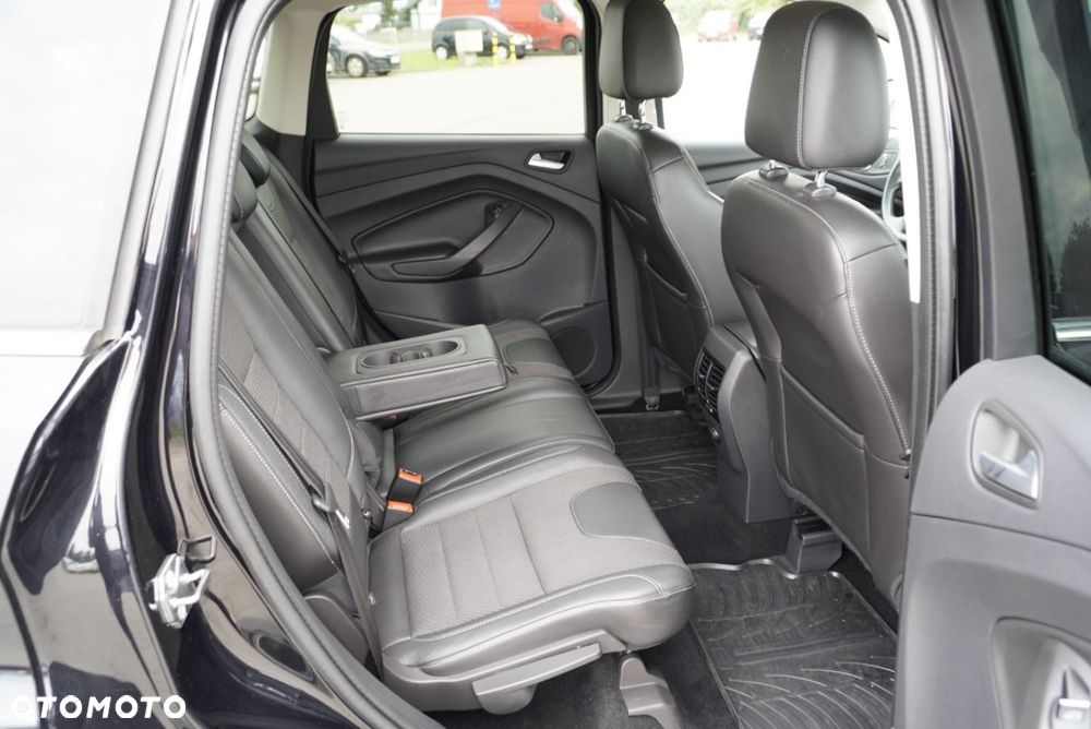 Ford Kuga 1.5 EcoBoost 2x4 Titanium - 8