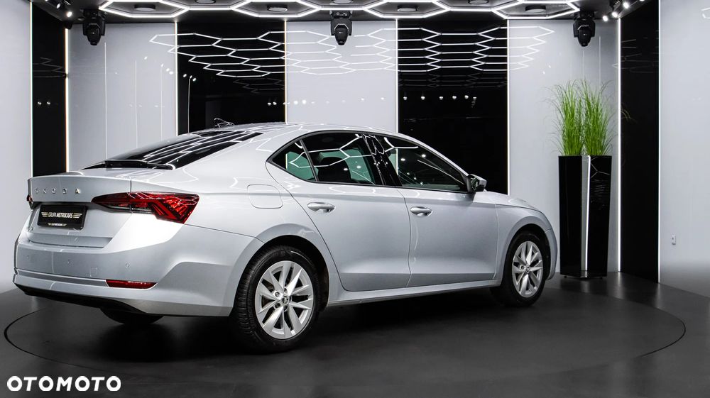 Skoda Octavia 1.5 TSI ACT Ambition - 8