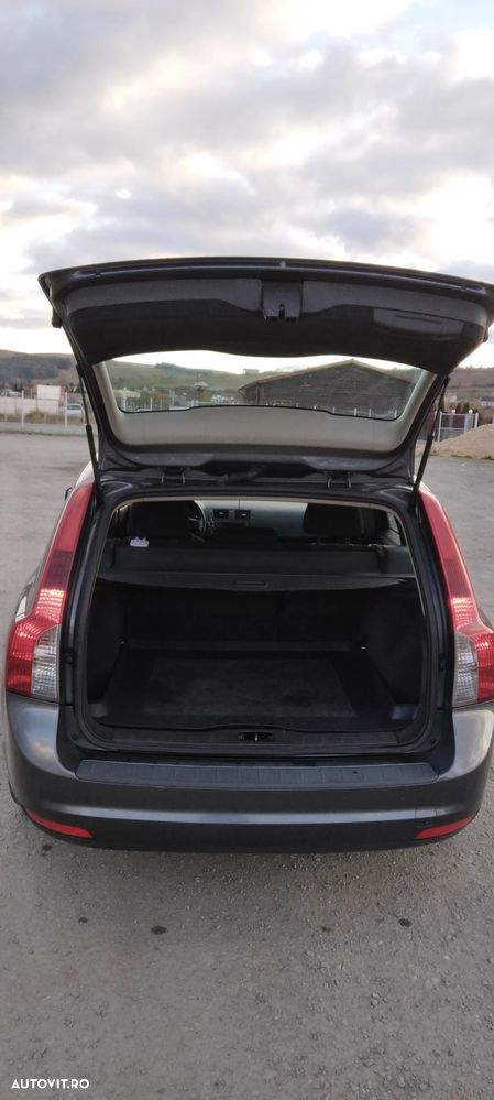 Volvo V50 2.0 D Momentum - 2