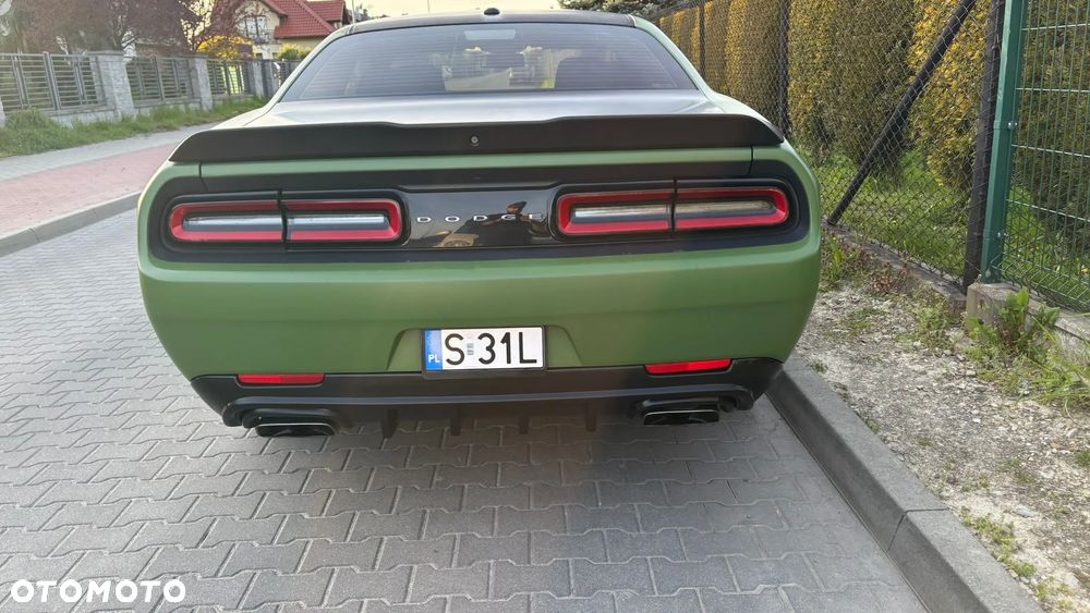Dodge Challenger 5.7 R/T - 5