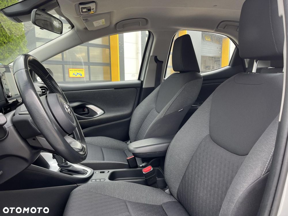 Toyota Yaris - 11