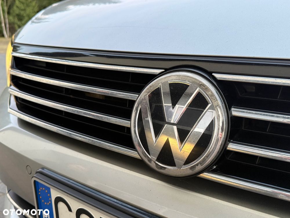 Volkswagen Passat 2.0 TDI BMT Highline DSG7 - 38