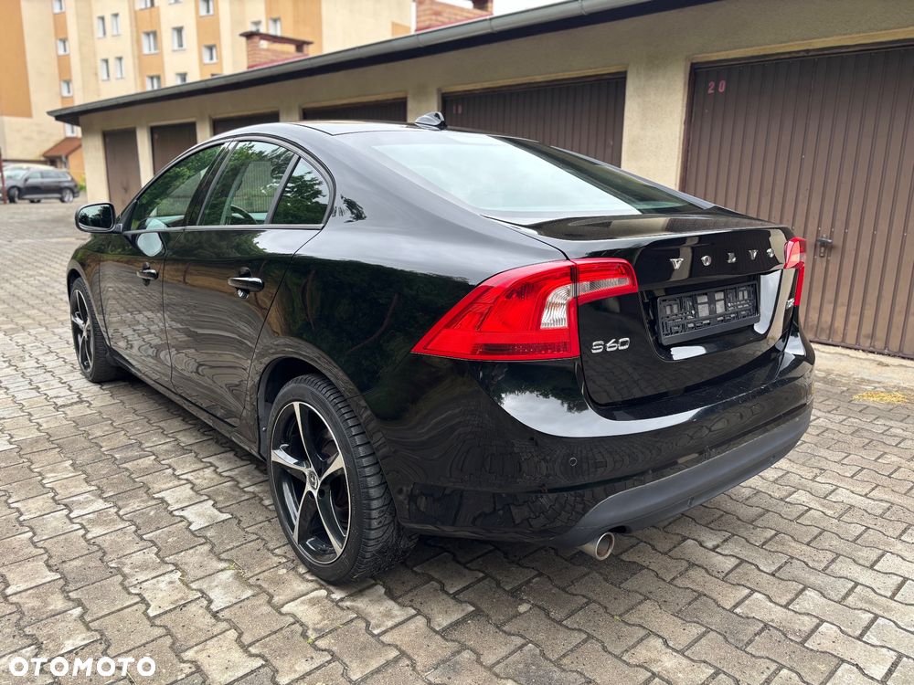Volvo S60 D3 Drive-E Momentum - 6