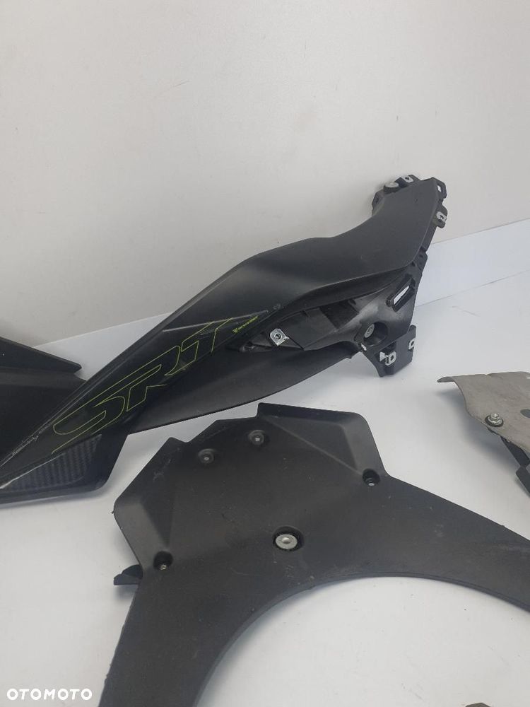 OSŁONA PLASTIK WYPEŁNIENIE OWIEWKA QJMOTOR SRT 650-5E - 6