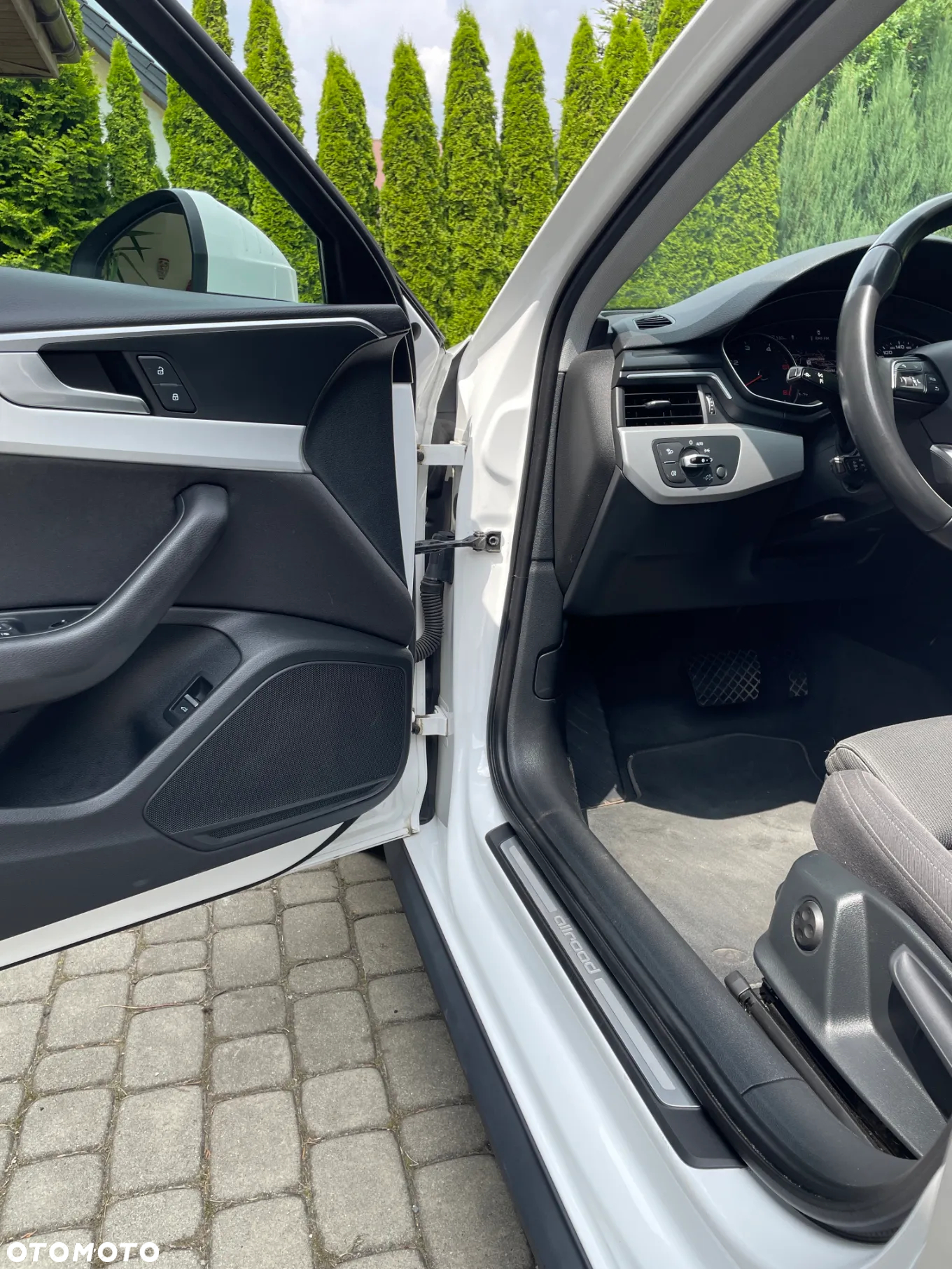 Audi A4 Allroad 2.0 TDI Quattro S tronic - 23