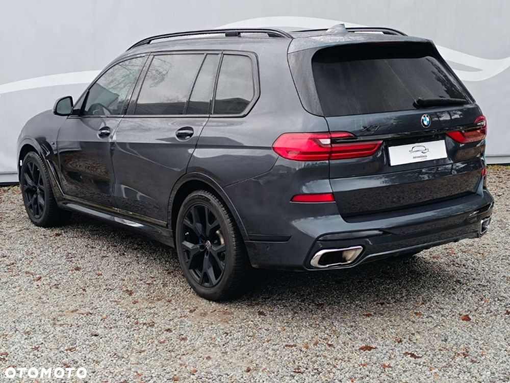 BMW X7 - 16