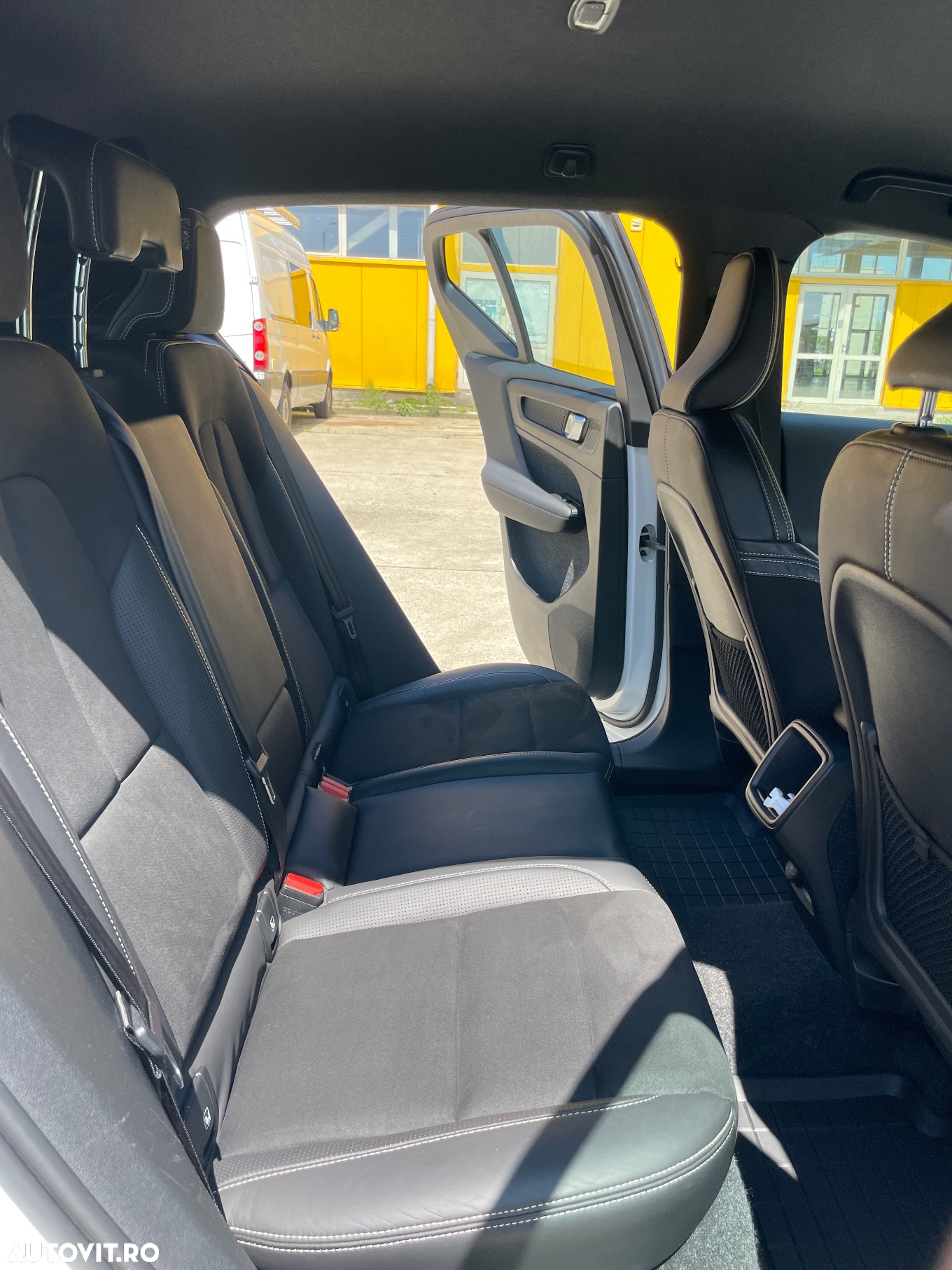 Volvo XC 40 D3 AWD R-Design - 7