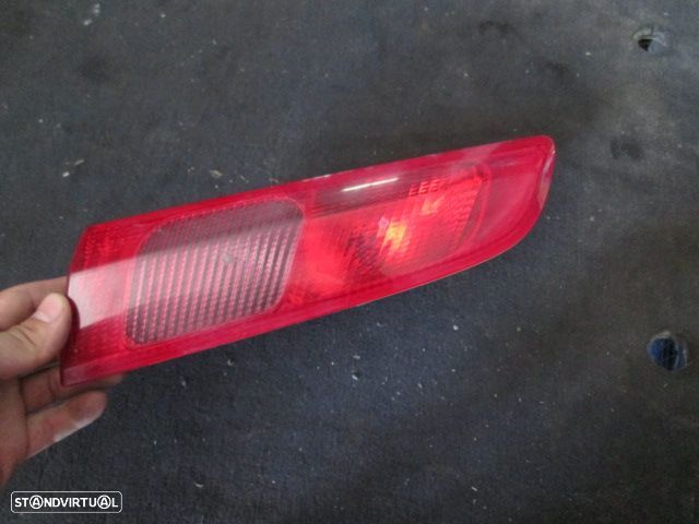 Farol Tras 60685981 ALFA ROMEO 156 2002 5P SW DRT YORKA - 1