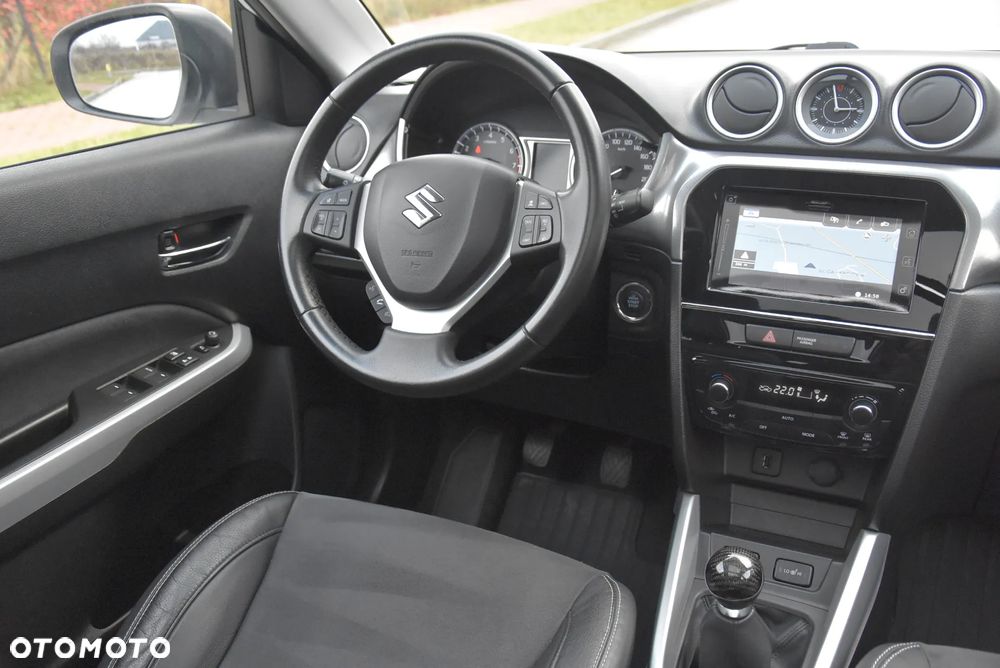 Suzuki Vitara 1.6 Premium 4WD - 23