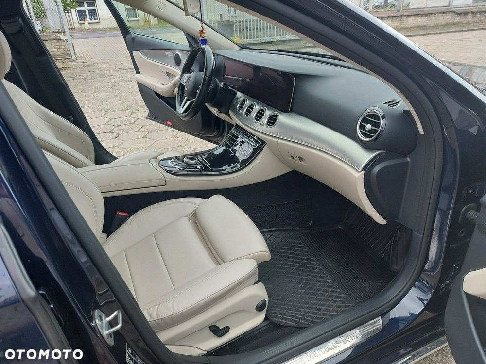 Mercedes-Benz Klasa E - 14