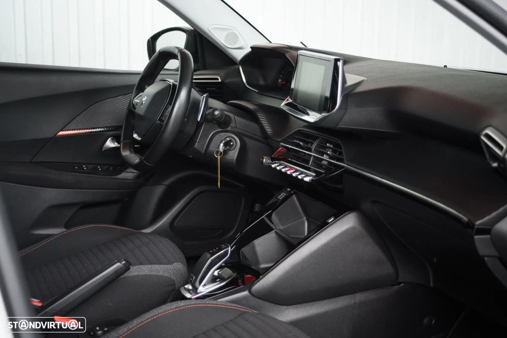 Peugeot 2008 PureTech 130 EAT8 Allure - 49