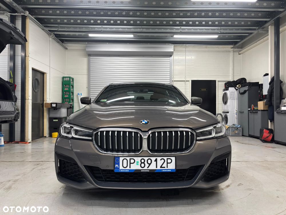 BMW Seria 5 540d xDrive - 6