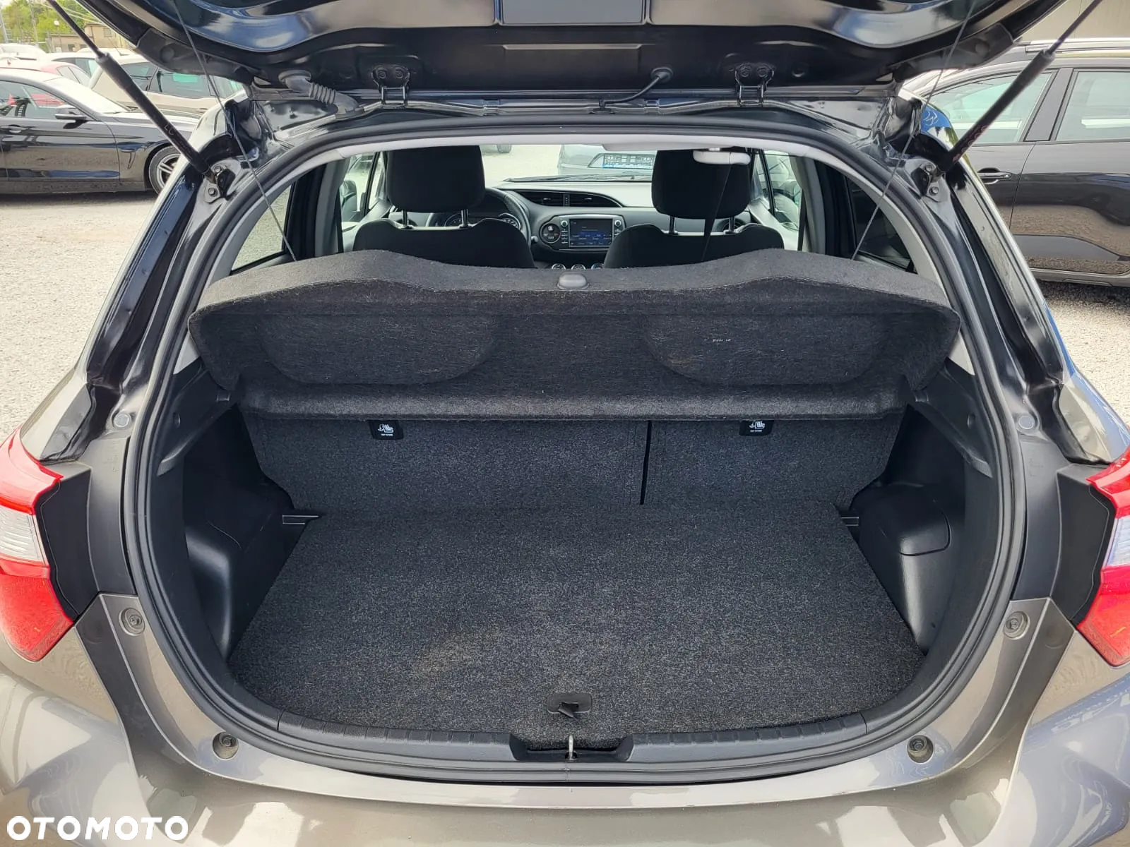 Toyota Yaris 1.0 VVT-i - 28