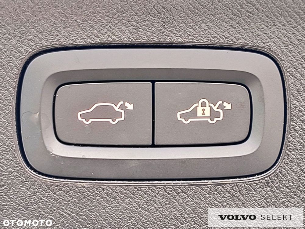 Volvo XC 90 - 35