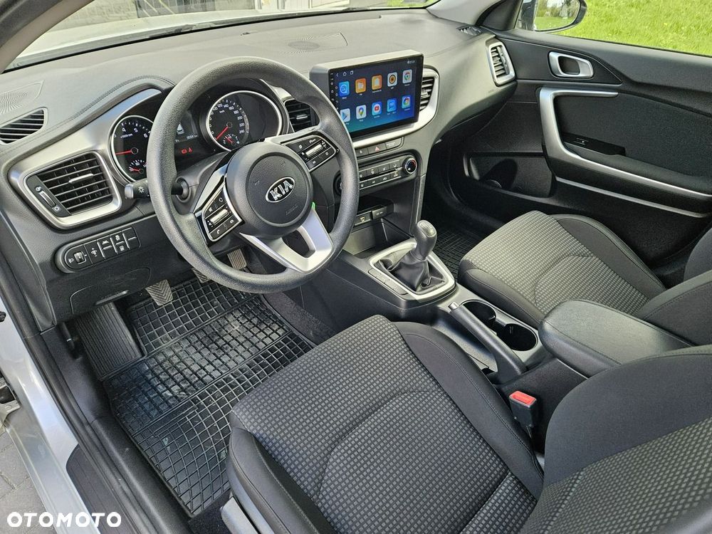 Kia Ceed - 18