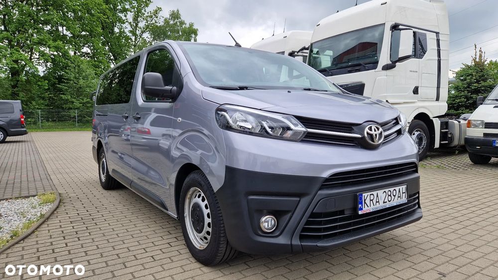 Toyota ProAce Kombi D-4D Medium 2,8t - 9