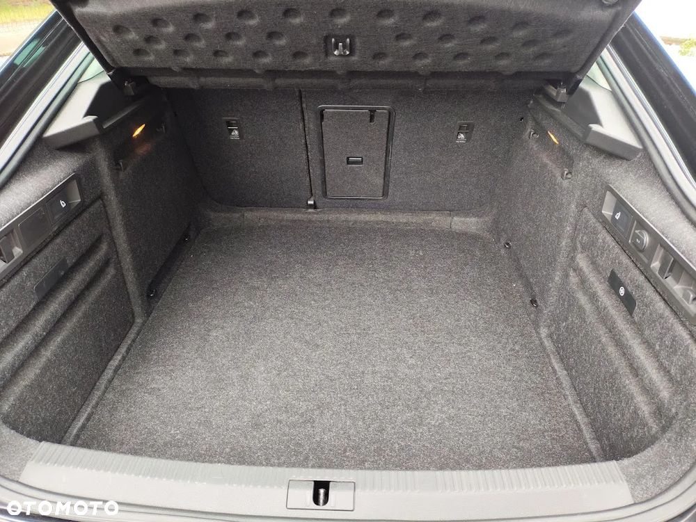 Skoda Superb 2.0 TDI Sportline DSG - 5
