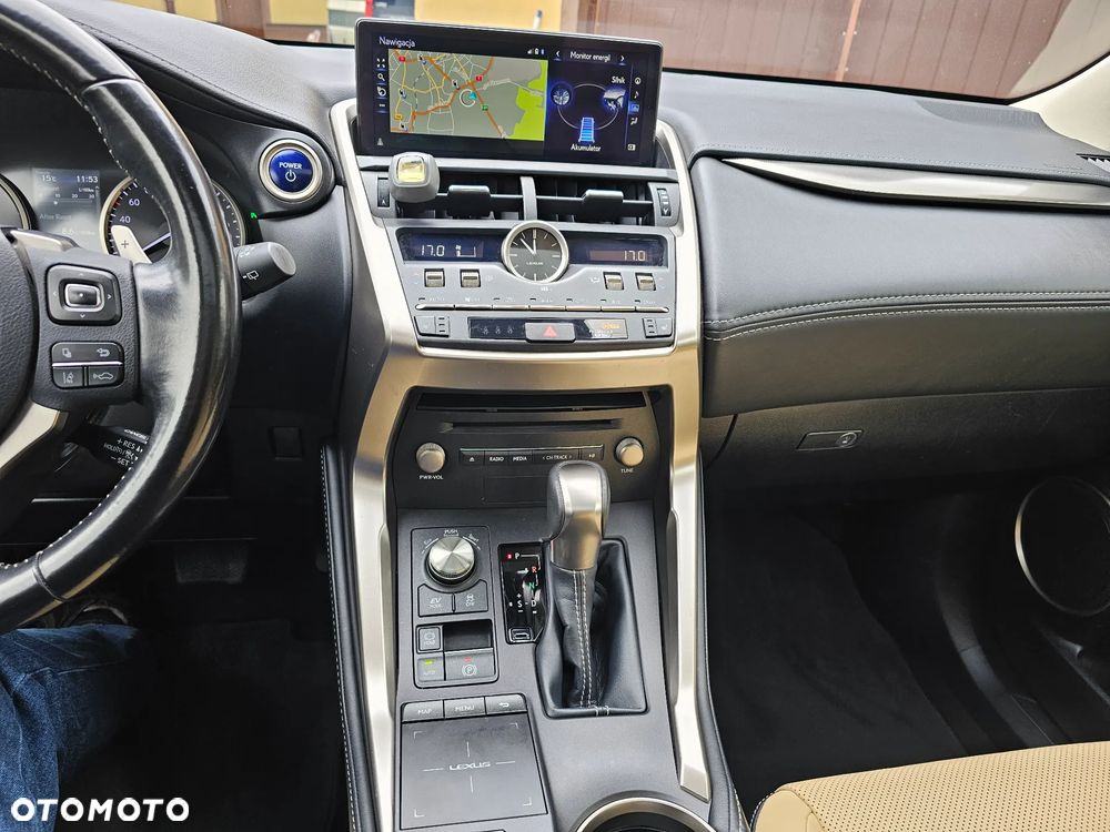 Lexus NX 300h Elegance 2WD - 29