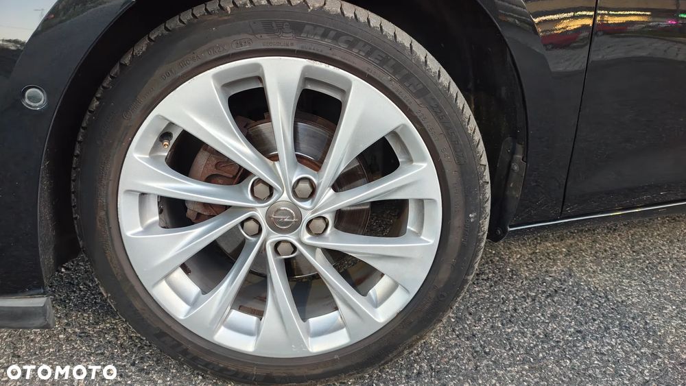 Opel Astra 1.4 Turbo Exklusiv - 25