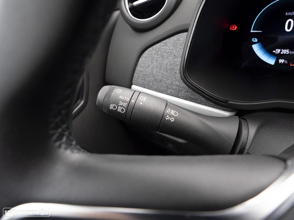 Renault Zoe (c/ Bateria) EV50 110hp Evolution - 38