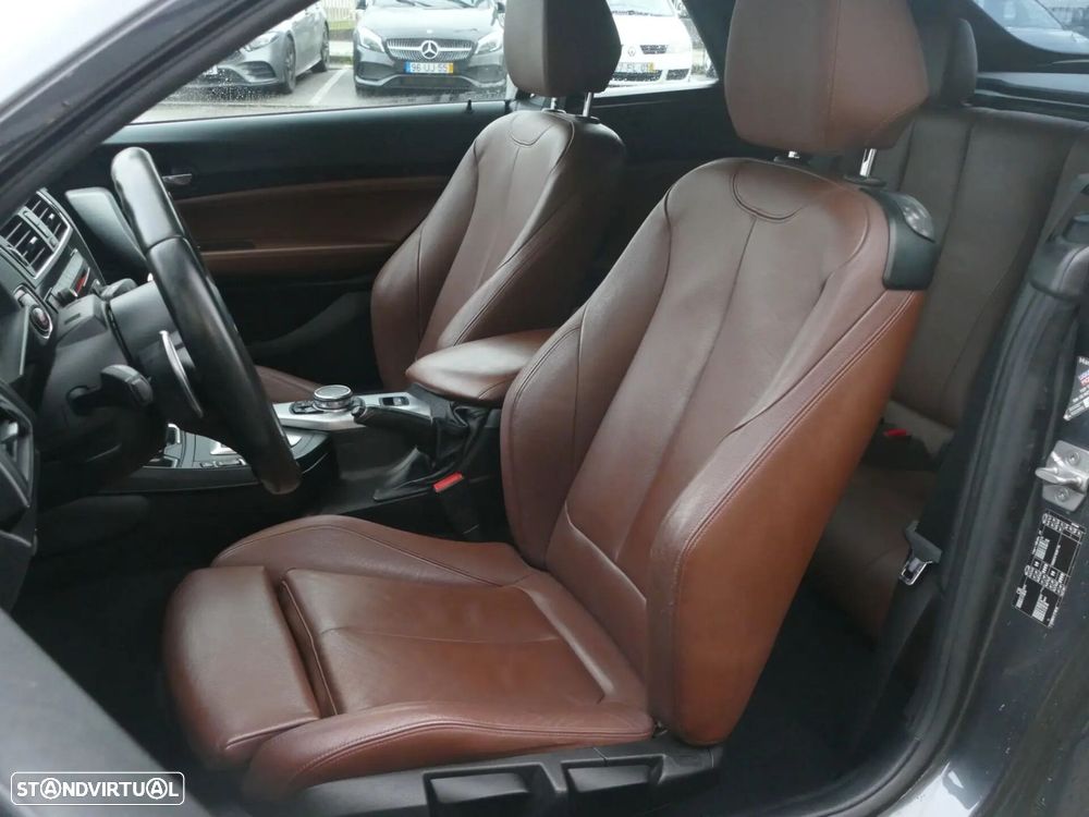 BMW 220 d Cabrio Pack M Auto - 24